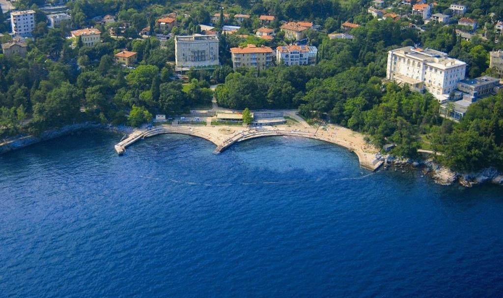 Hotel Vera 4*